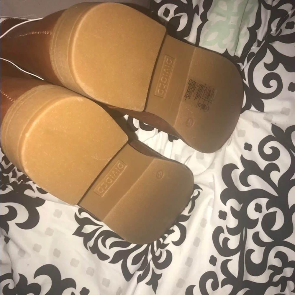 Booties - Picture 3 of 4